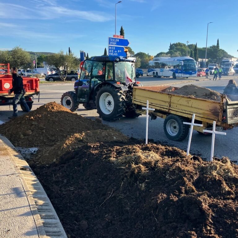 Manifestation des agriculteurs : blocage d’un rond-point dans le Var