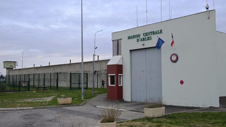 Prison d’Arles : L’otage interpellé sera transféré en psychiatrie