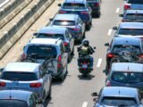 La nouvelle mesure autorise la circulation inter-files pour doubler avec une moto ou un scooter