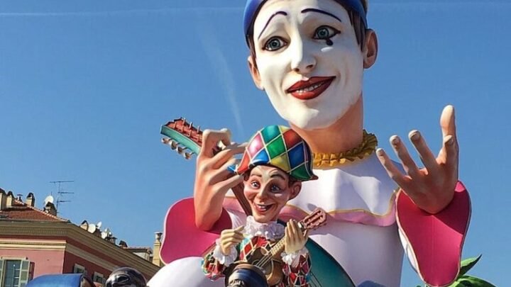 Les rues de Menton s’illuminent de poésie pour le corso nocturne de la Fête du citron