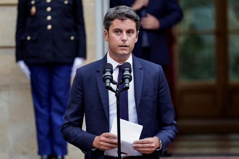 Nouveau premier ministre et enjeux des élections municipales 2026 : Entretien avec Sébastien Delogu