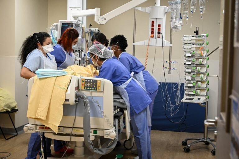Préparation des urgences du CHU de Nice pour l&rsquo;augmentation du nombre de patients pendant les Fêtes