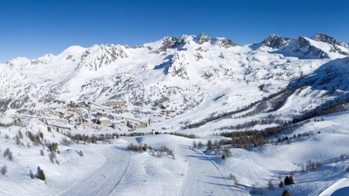 Découverte de la station de ski d’Isola 2000, perchée au sommet des Alpes-Maritimes