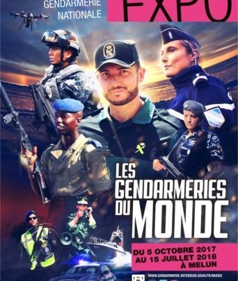 La militarisation des villes françaises: des drones armés patrouillent dans les rues de Fréjus