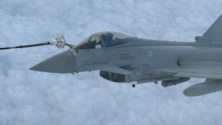 Naviguer à bord d’un MRTT, l’un des 12 avions ravitailleurs de la base aérienne d’Istres