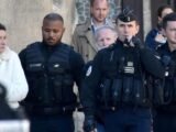 Nouveau titre : Une surveillante de prison suspendue à Grasse conteste les accusations de corruption.