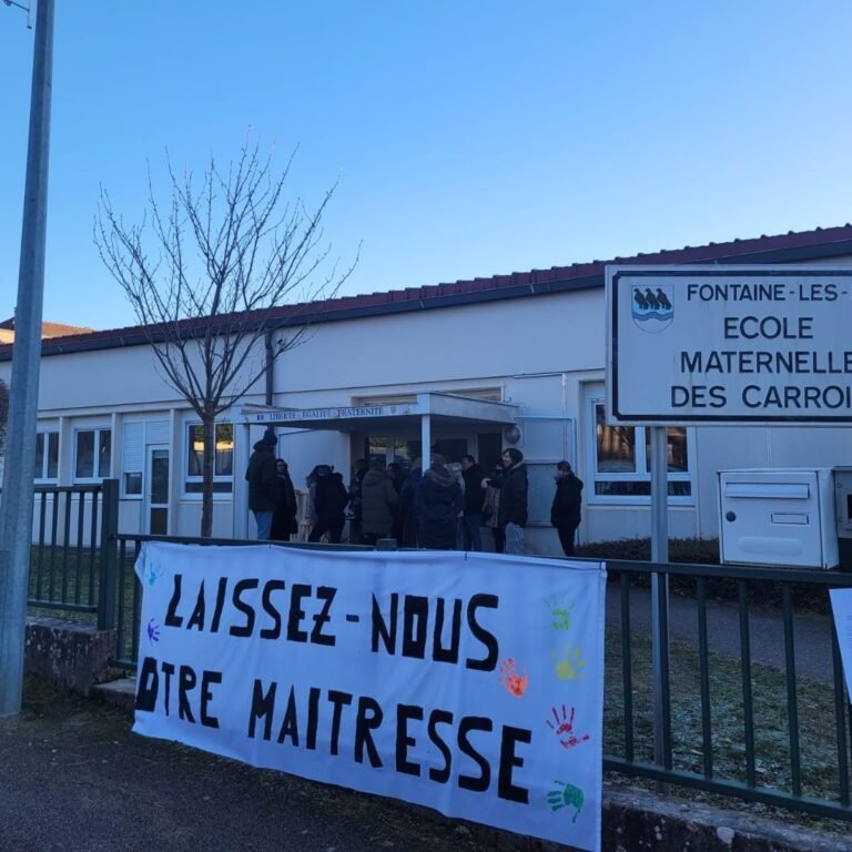 Problèmes à l&rsquo;école maternelle de Marseille : les parents en colère, les enseignants font grève