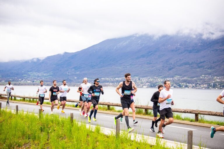Raphaël Montoya établit un nouveau record au Championnat de France 2025, remportant le 10 km masculin