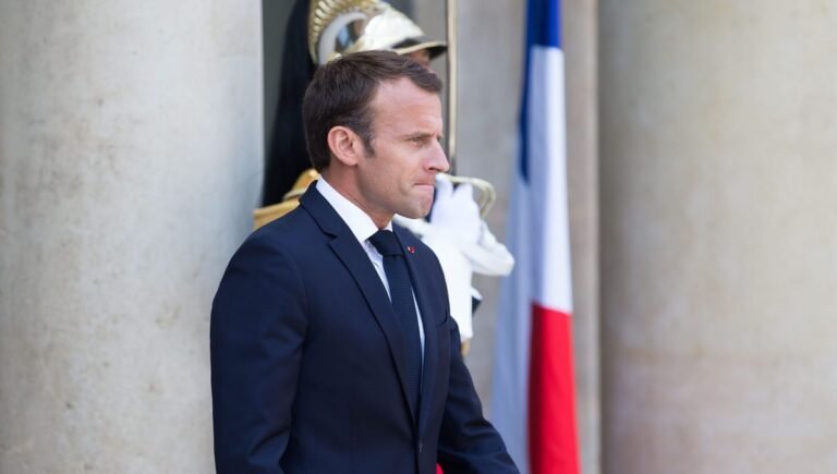 Emmanuel Macron assiste aux obsèques de Didier Guillaume à Monaco