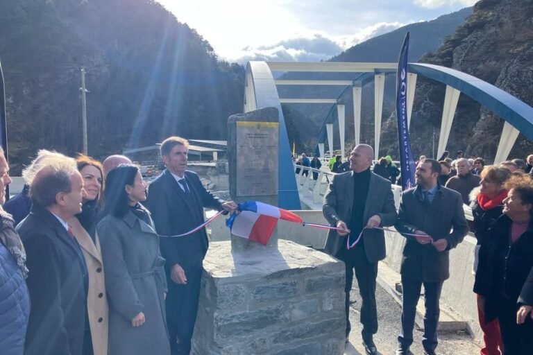 Inauguration des nouveaux ponts de Tende, plus de quatre ans après la tempête Alex