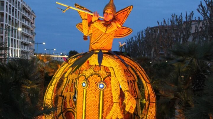 Préparation finale pour la Fête du Citron de Menton