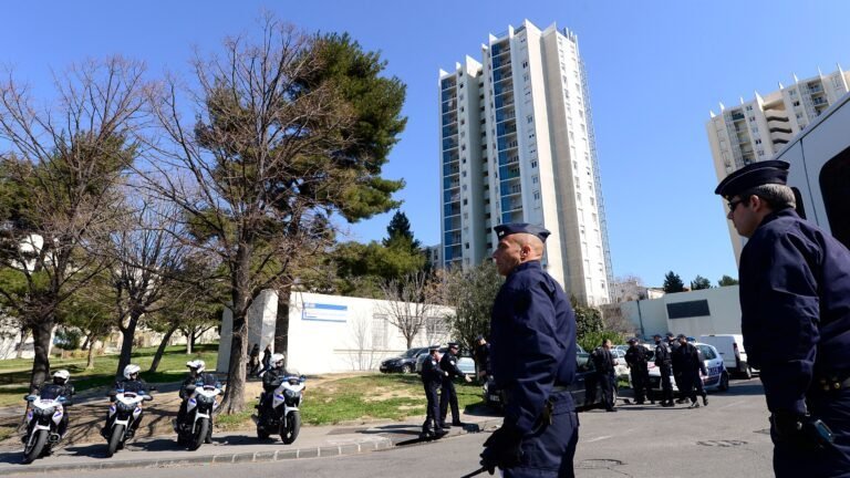 Une erreur judiciaire à Marseille : le chef de gang présumé libéré avant l’heure