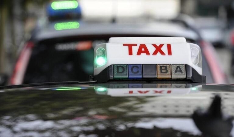 Marseille : le chauffeur VTC qui avait foncé sur des taxis condamné pour violence avec arme (Ouest-France)