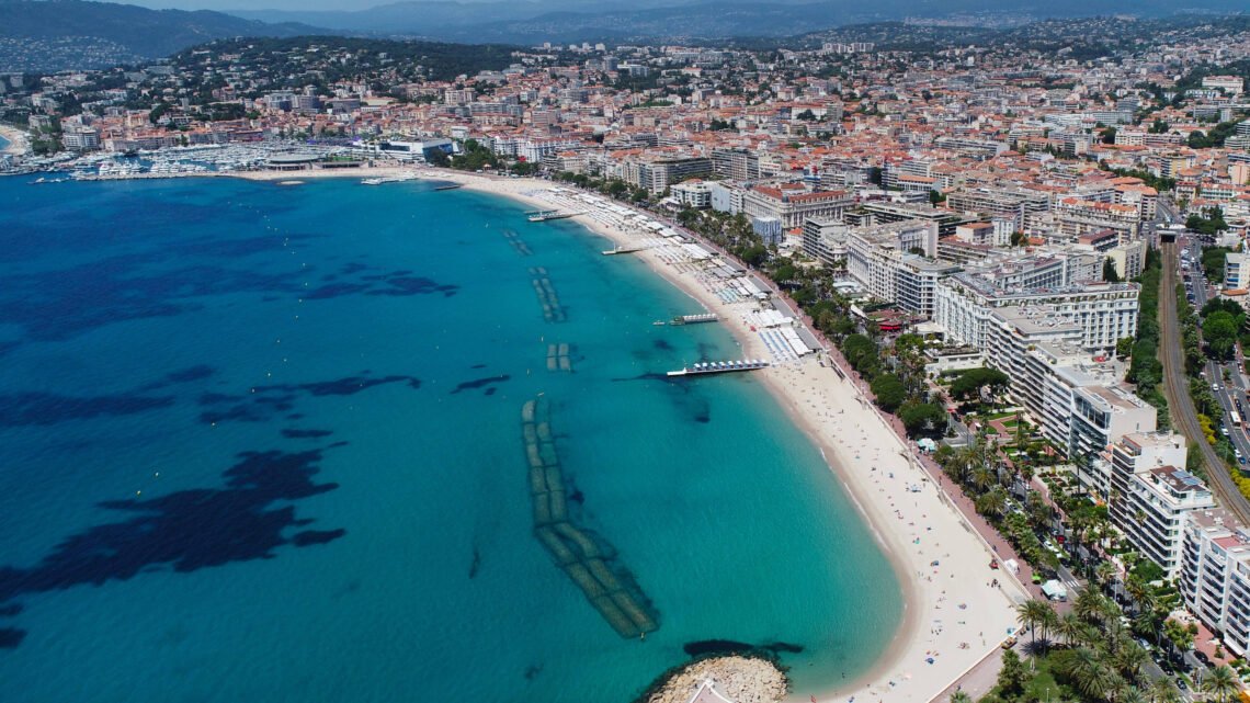 Le gang de voleurs de montres qui avaient dépouillé un touriste à Cannes s’apprêtait à repasser à l’action: récit de la traque et de leur interpellation Le gang de voleurs de montres qui avaient dépouillé un touriste à Cannes s’apprêtait à repasser à l’action: récit de la traque et de leur interpellation