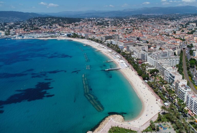 Le gang de voleurs de montres qui avaient dépouillé un touriste à Cannes s’apprêtait à repasser à l’action: récit de la traque et de leur interpellation