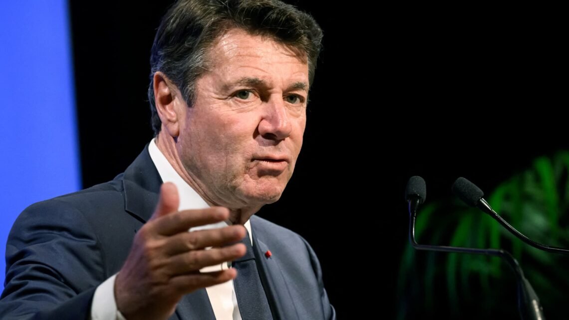 Christian Estrosi annonce que le parvis de l’hôtel des polices de Nice portera le nom de Nicolas Sarkozy Christian Estrosi annonce que le parvis de l’hôtel des polices de Nice portera le nom de Nicolas Sarkozy
