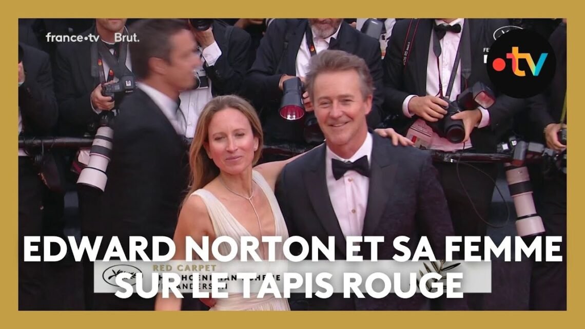 #Cannes2025. Edward Norton sur le tapis rouge avec sa femme pour « Classe Moyenne » de Wes Anderson #Cannes2025. Edward Norton sur le tapis rouge avec sa femme pour « Classe Moyenne » de Wes Anderson
