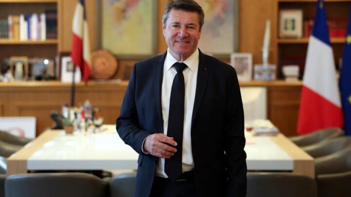 Une tête de cochon découverte devant le domicile de Christian Estrosi à Nice : une enquête