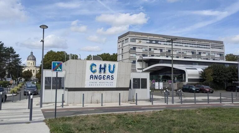 « 100 € par jour, c’est colossal » : leur fils est hospitalisé à 1000 km de chez eux, ils lancent un appel à l’aide (Ouest-France)