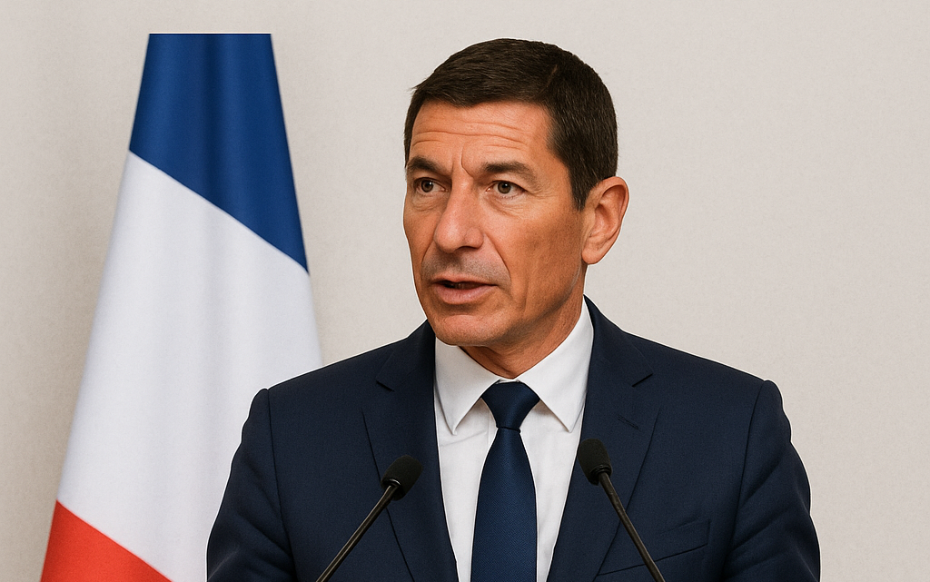 Candidat à la présidentielle, le maire de Cannes David Lisnard dévoile un programme économique axé sur la débureaucratisation