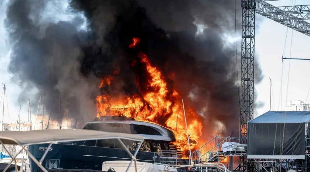 Marseille : deux bateaux coulés par un incendie dans le Vieux-Port