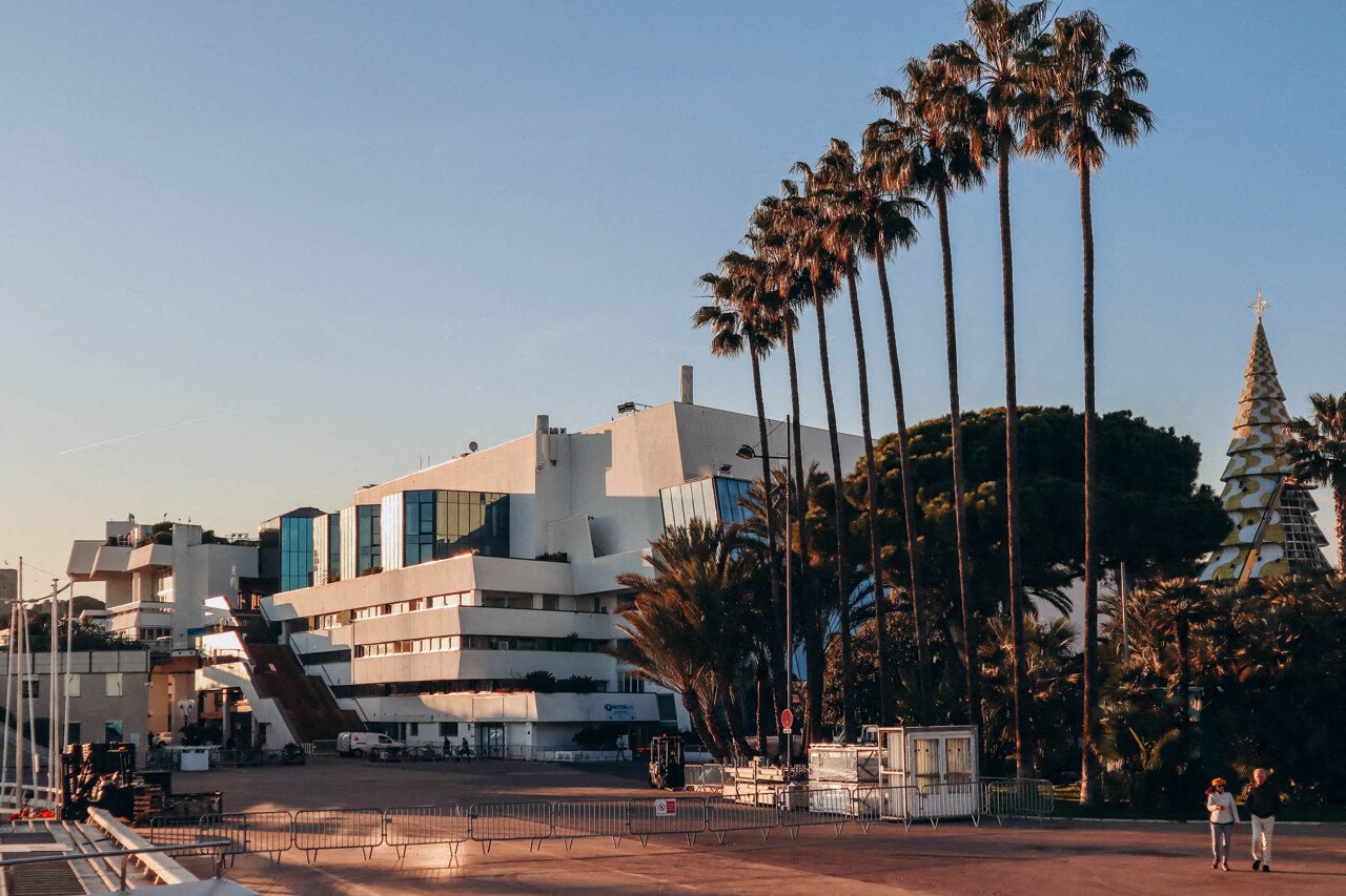 À Cannes, des propriétaires réclament 3 millions d&rsquo;euros à la mairie pour avoir retardé une vente immobilière