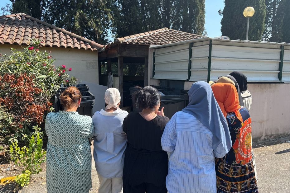 « J&rsquo;ai peur qu&rsquo;ils rentrent chez moi ! » Rats, serpents… À Cannes, les poubelles d&rsquo;un immeuble HLM sèment la d