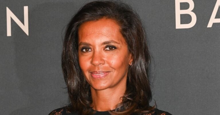 Karine Le Marchand en vacances à Cannes avec sa fille Alya : elle dévoile un cliché qui montre leur grande complicité