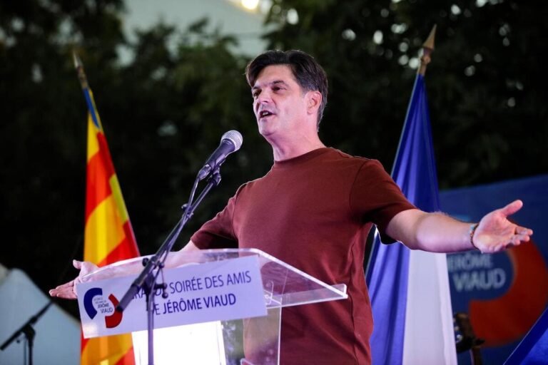 « 3.000 personnes », des annonces et déjà les yeux tournés vers 2027… Ce qu’il faut retenir de la rentrée politique du maire de Grasse Jérôme Viaud