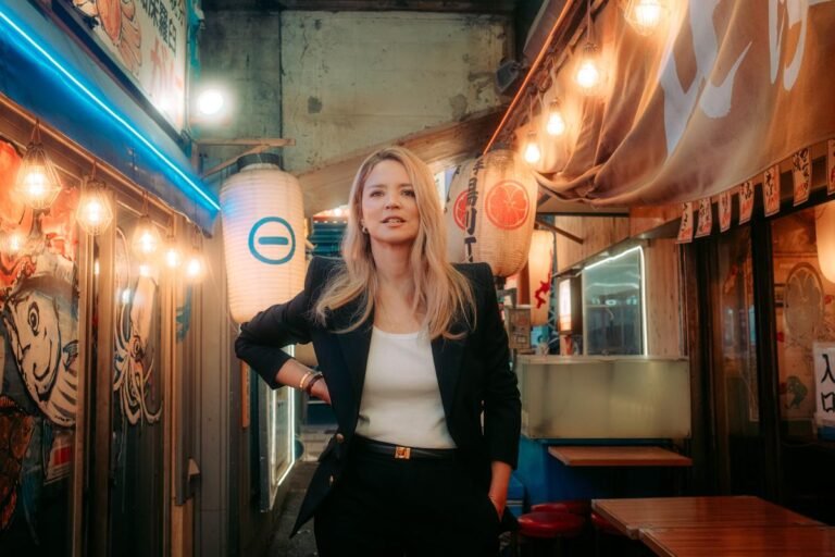 A Tokyo avec Virginie Efira après son prix à Cannes : “On a l’impression d’avoir ramené le trésor…”