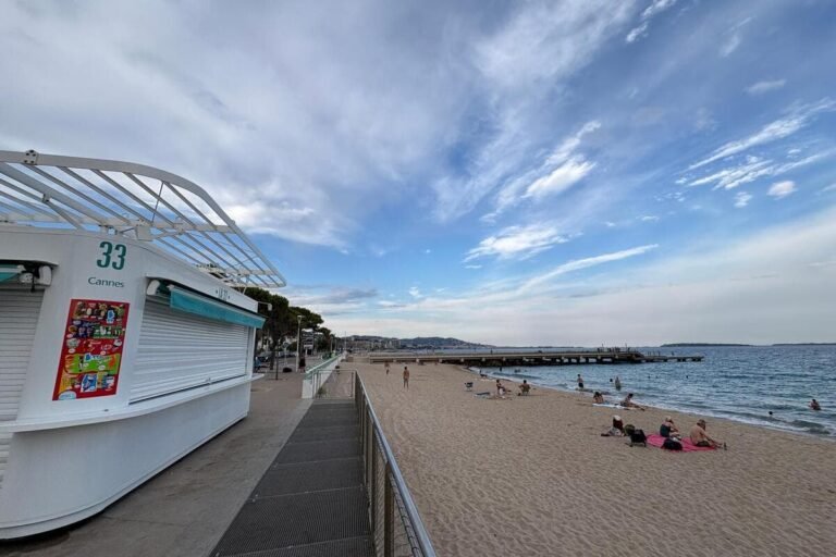 Altercation sur une plage de Cannes : l’autre femme impliquée livre sa version des faits