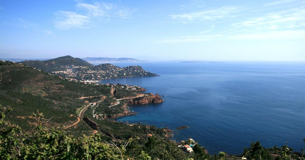 Cannes : une collision entre deux bateaux de plaisance fait au moins 10 blessés, une personne portée disparue