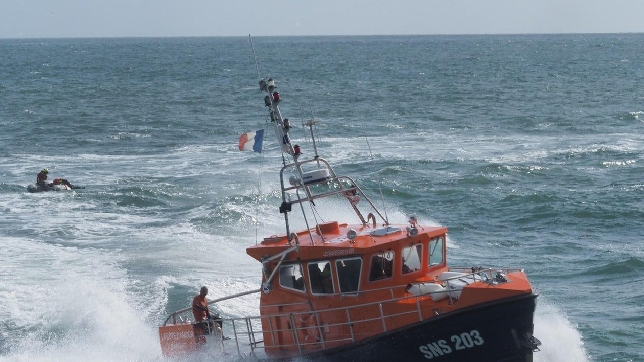 Dix blessés, un disparu… Ce que l’on sait de la collision entre deux navires au large de Cannes