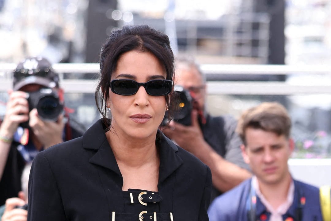 En corsaire au Festival de Cannes, Leïla Bekhti est ultra chic