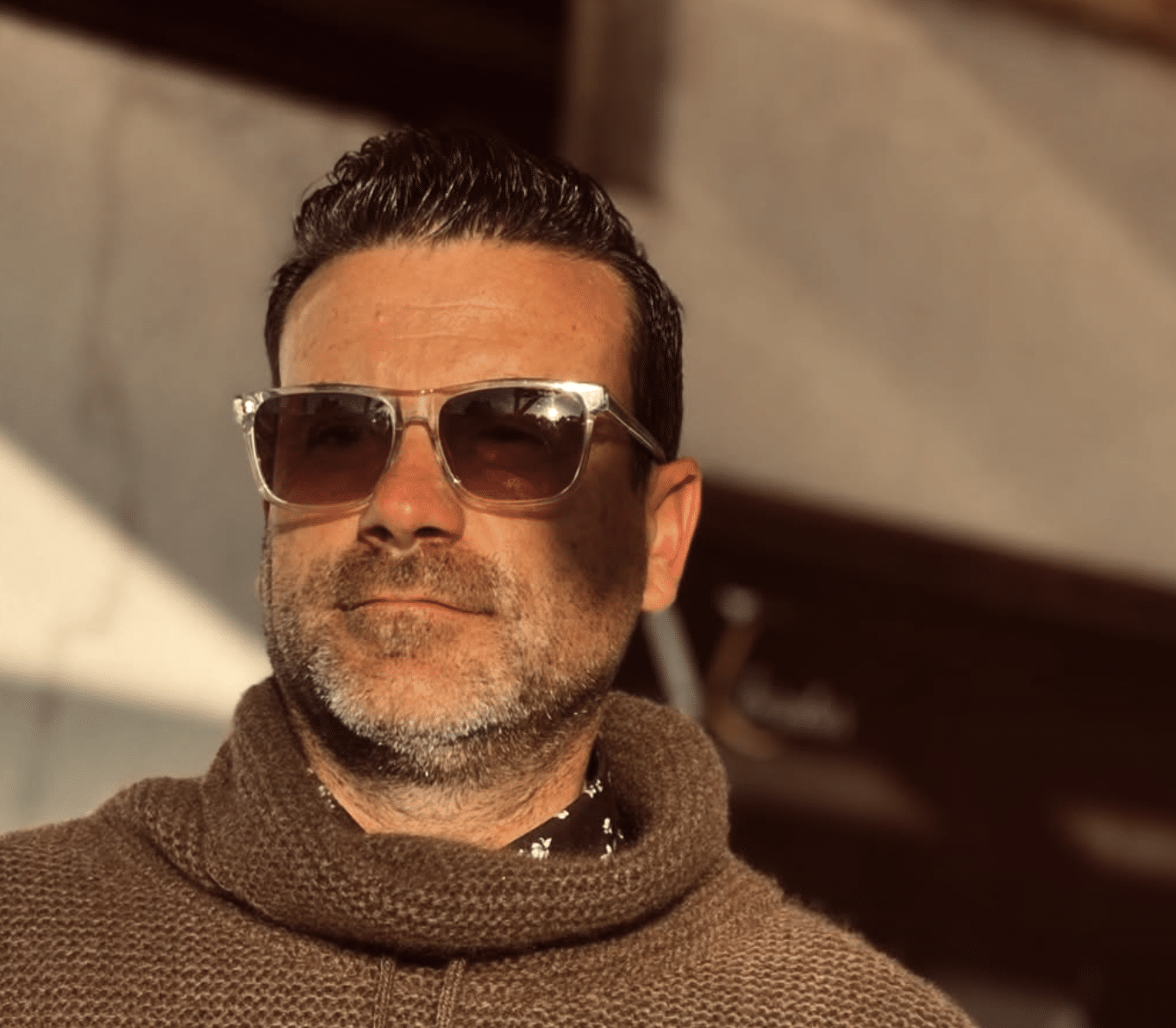 Exclu Public : Vincent le Provençal de L’amour est dans le pré officialise sa relation avec la sublime Mélina, au Bal des fous à Cannes
