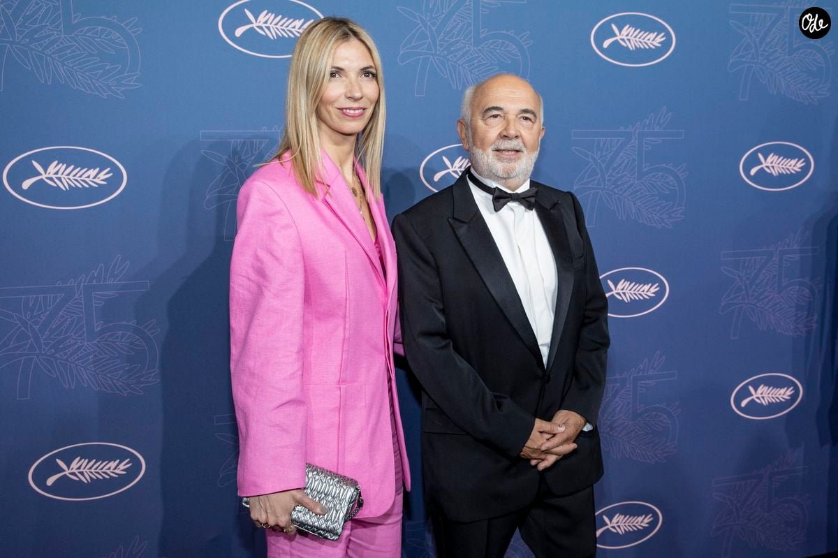Gérard Jugnot partage la vie de Patricia Campi, une ancienne juriste marseillaise de 30 ans sa cadette.

Gérard Jugnot et sa femme Patricia Campi call du dîner d&rsquo;ouverture du 75ème Festival International du Film de Cannes.

© Borde-Jacovides-Moreau / Bestimage – Photo