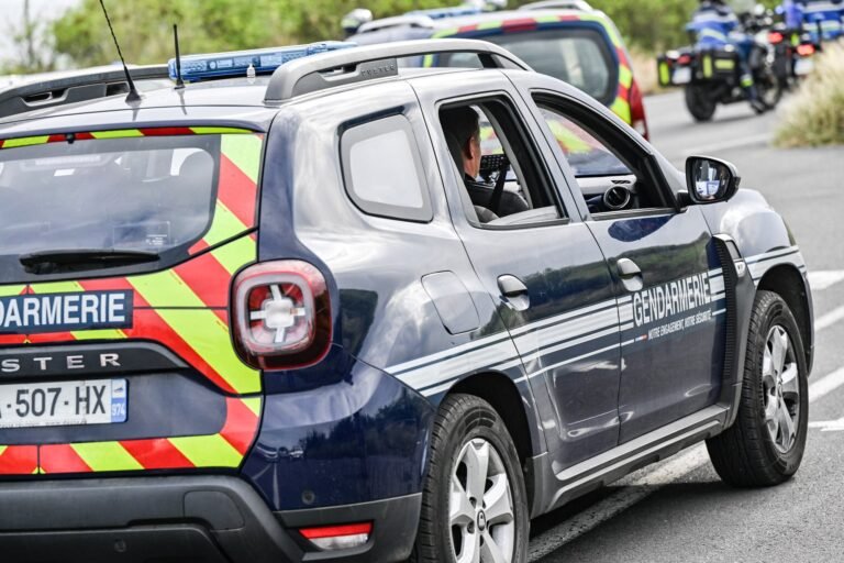 Le Tampon : la voiture d&rsquo;un homme disparu depuis deux semaines retrouvée dans un champ de cannes, un corps découvert à l&rsquo;intérieur