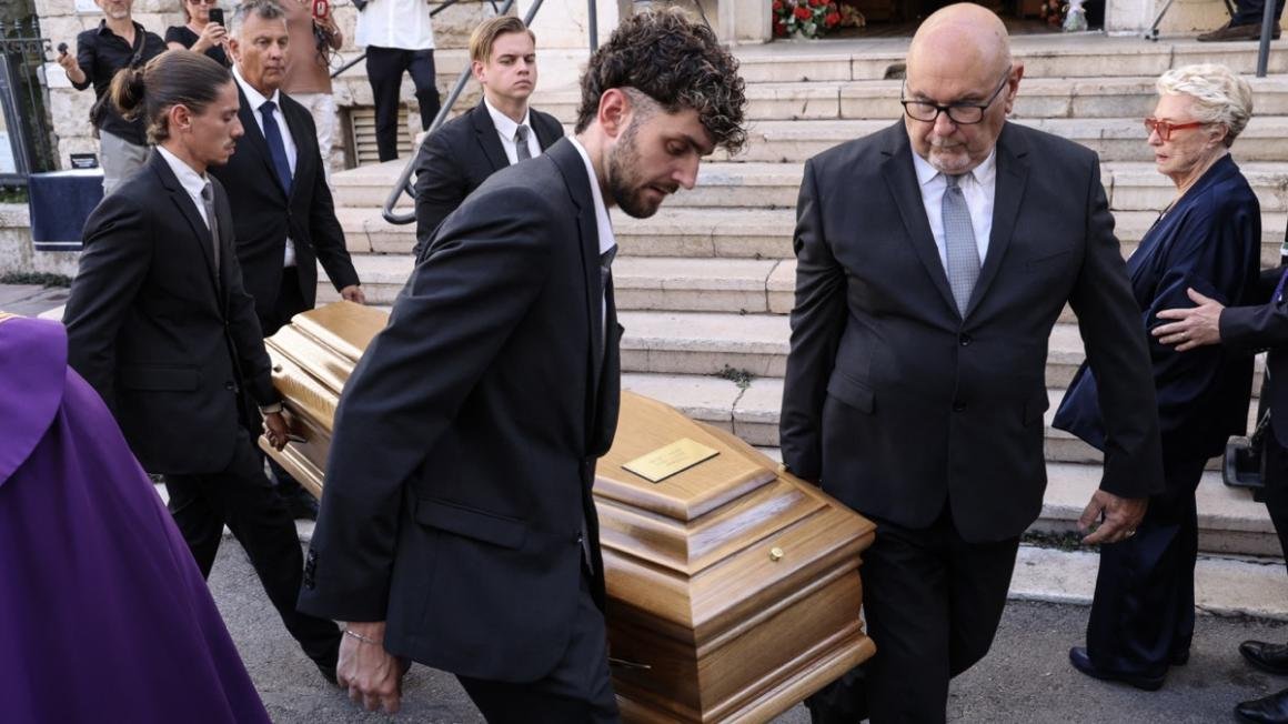Obsèques de Philippe Bouvard à Cannes : Marianne James, Chantal Ladesou… De nombreuses personnalités présentes à la cérémonie