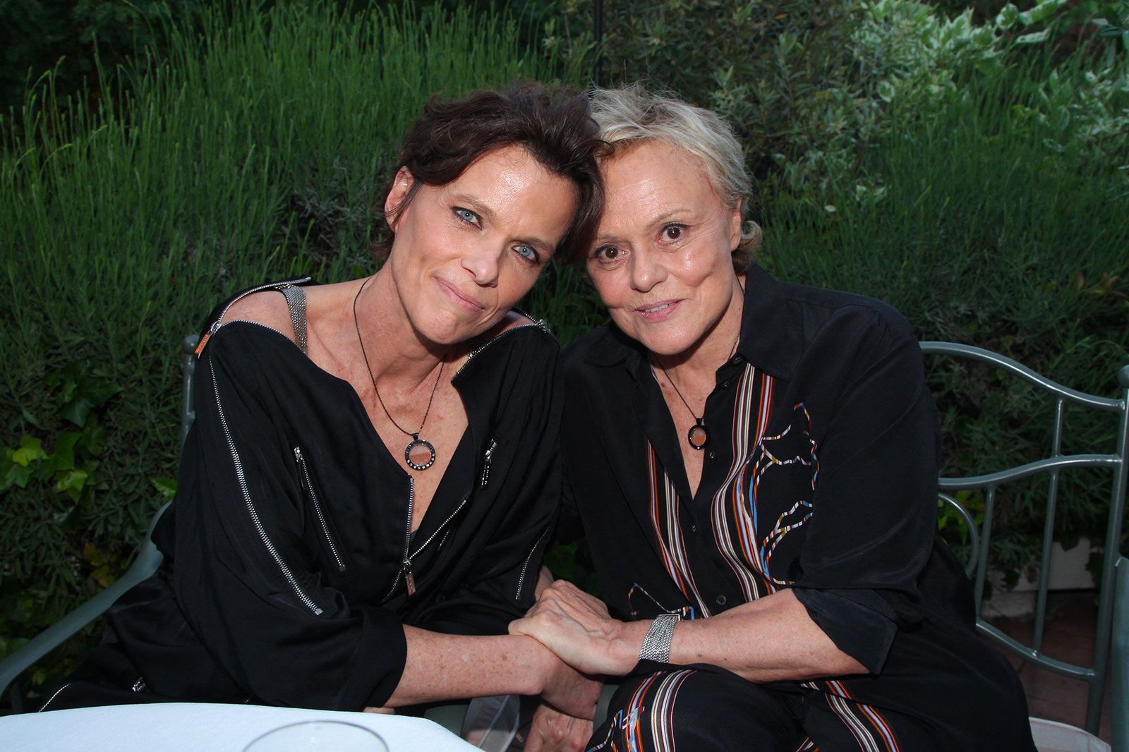 « On a une vie plus sereine ici » : Muriel Robin et Anne Le Nen expliquent pourquoi elles ont quitté la Corse pour Cannes