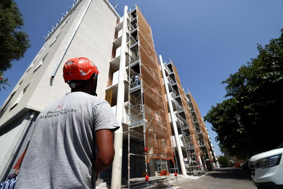 « On se plaît davantage dans un bel environnement » : comment 343 logements sociaux sont en train de se transformer dans ce quartier de Cannes