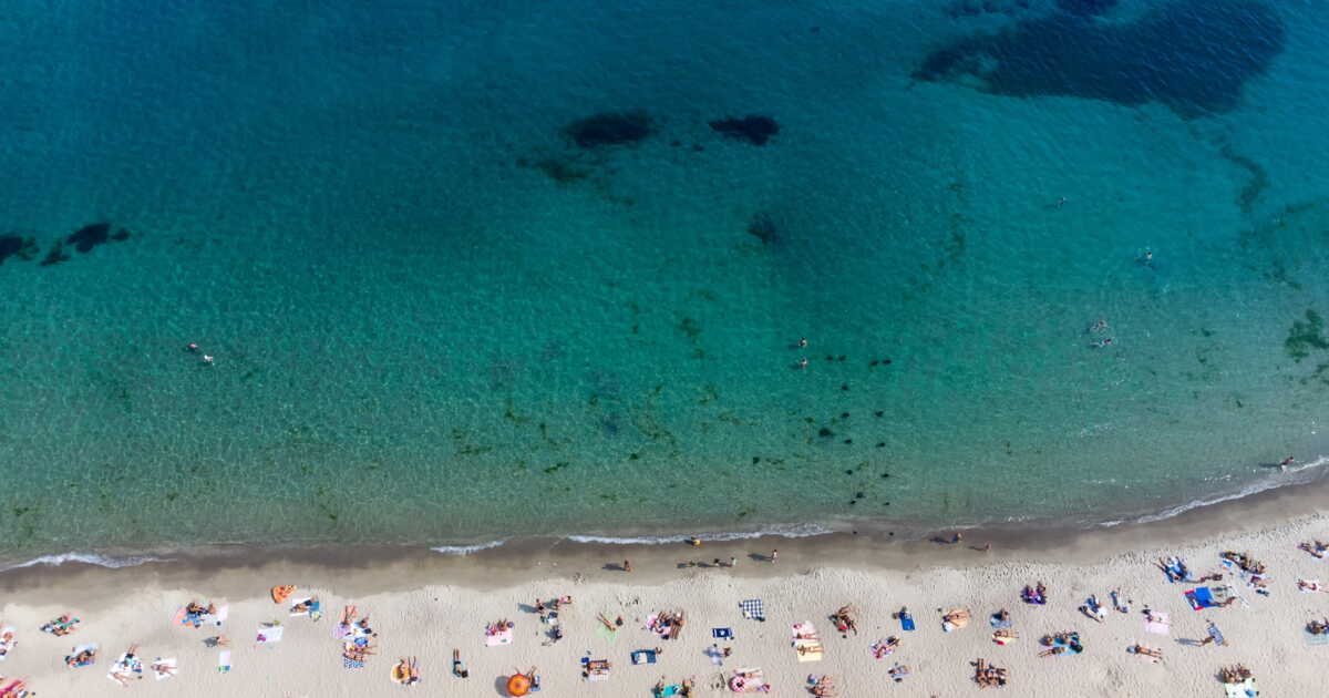 Plages : face aux vols à la serviette, Cannes déploie une brigade pour protéger les affaires des baigneurs