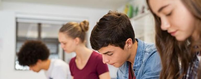 Rentrée au collège : les démarches à ne pas oublier dans les Alpes-Maritimes