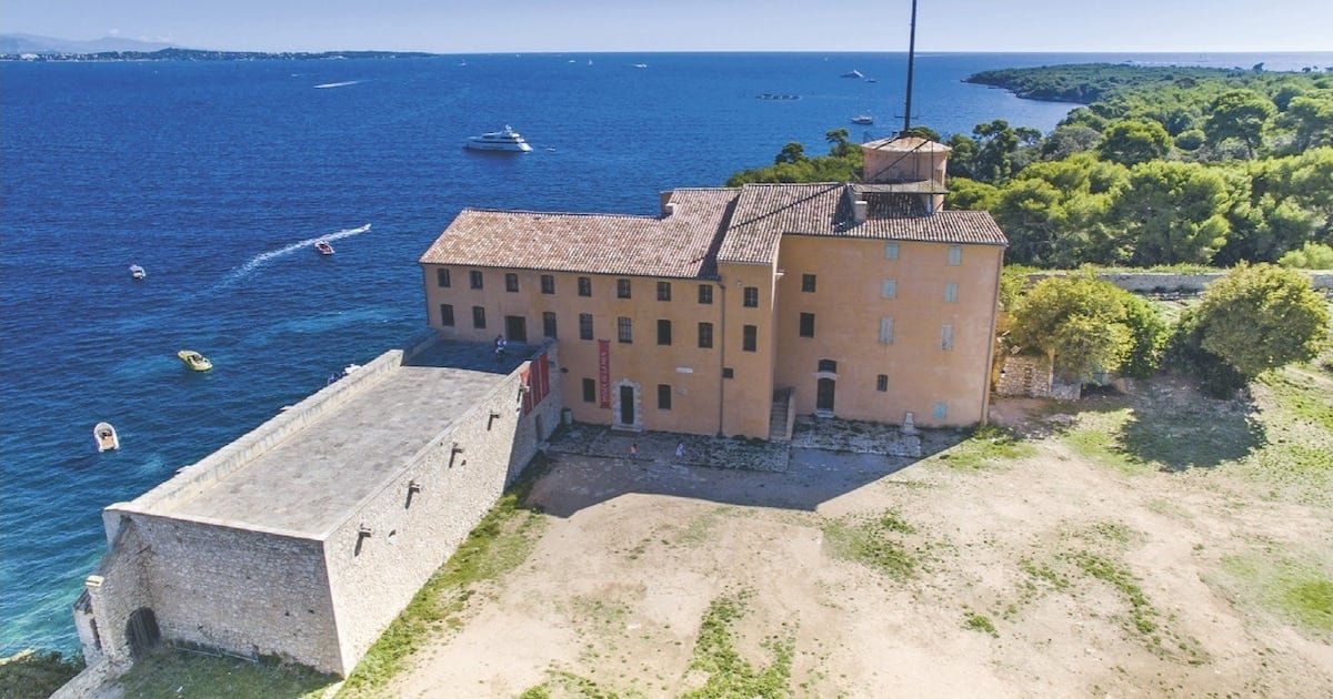 A Cannes, la Ville a lancé un programme de modernisation de ses musées et a lancé un marché global de performance pour créer un musée d’art contemporain africain