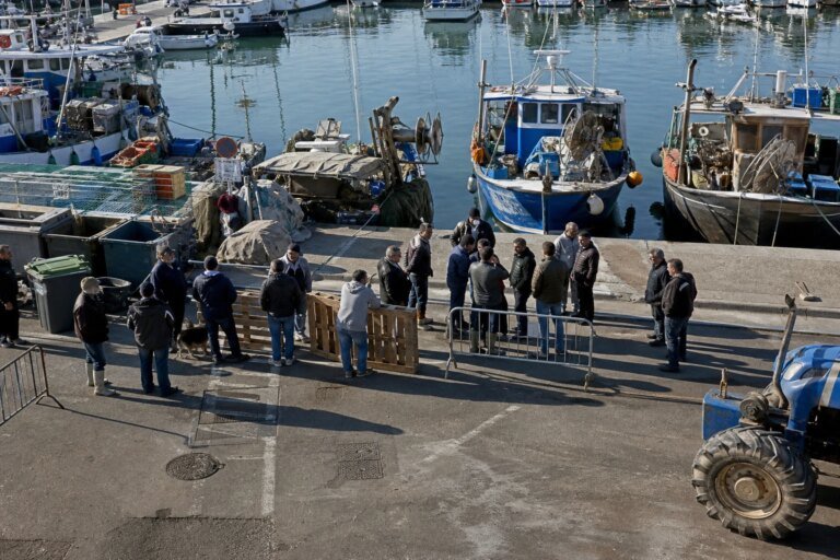 À Cannes, le prix du gazole fragilise la pêche artisanale et pousse l’État à revoir ses aides aux professionnels