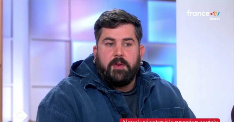 « C’est un plaisir de la vie ! » : Artus brise le tabou de la sexualité des personnes handicapées dans C à vous