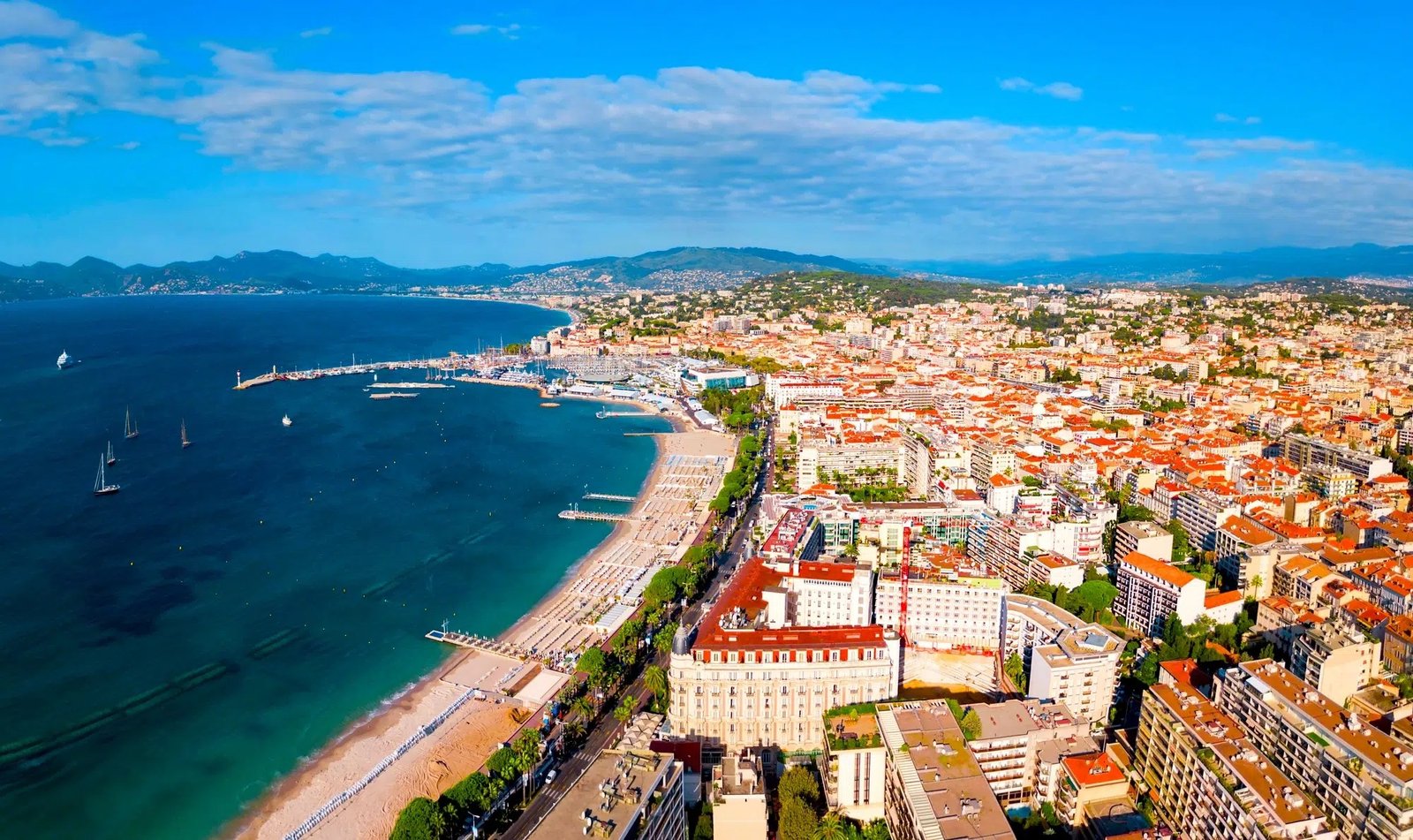 Classé Monument historique, cet hôtel de Cannes figure parmi les 100 meilleurs du monde en 2026