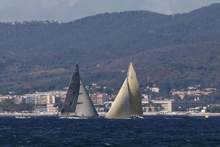 Des grands noms de la voile, de la vraie bagarre sur l’eau : les Régates Royales de Cannes arrivent ce lundi 21 septembre