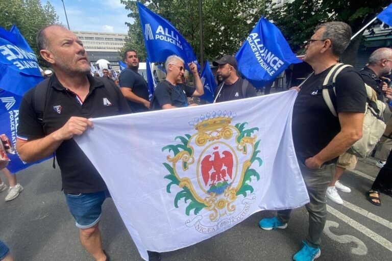 « Ils sont déterminés, ils veulent être entendus » : les policiers azuréens et varois en colère montent en force manifester à Paris