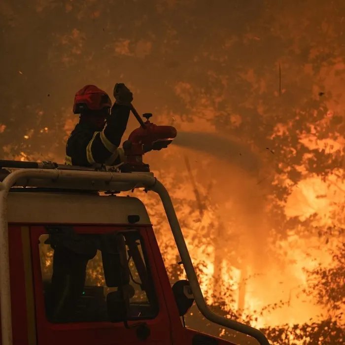 Incendies dans des départements du Sud et du Sud-Ouest ce lundi : des dizaines d’hectares parties en fumée  (Ouest-France)