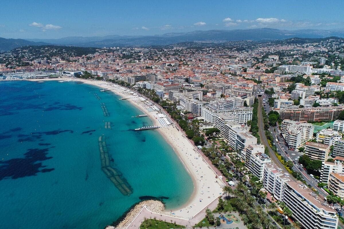 « J’ai couru après lui avec d’autres témoins » : 4 ans ferme pour le voleur de montres de luxe à Cannes